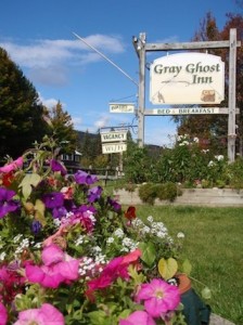 Gray Ghost Inn flowers