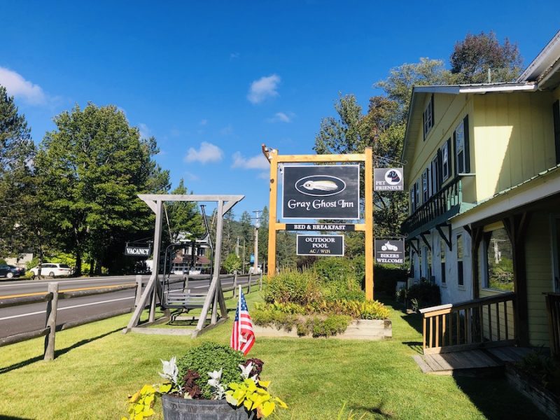 Bed & Breakfast Hotel Lodging In West Dover, VT | Gray Ghost Inn